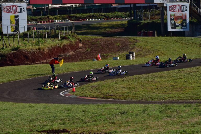 Karting: Posadas recibe la seta fecha del Campeonato Misionero Karting: Posadas recibe la seta fecha del Campeonato Misionero imagen-49