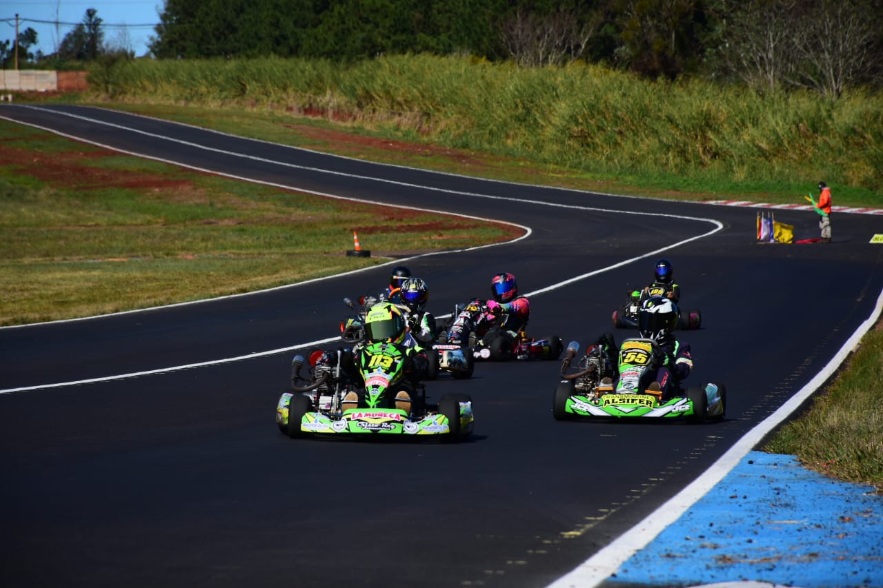 Karting: Posadas recibe la seta fecha del Campeonato Misionero 3 Karting: Posadas recibe la seta fecha del Campeonato Misionero imagen-2