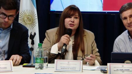 Giménez en Comisión de Presupuesto: datos del Ministerio de Trabajo ubican a Misiones como la provincia con mayor dinamismo laboral del NEA Giménez en Comisión de Presupuesto: datos del Ministerio de Trabajo ubican a Misiones como la provincia con mayor dinamismo laboral del NEA imagen-6