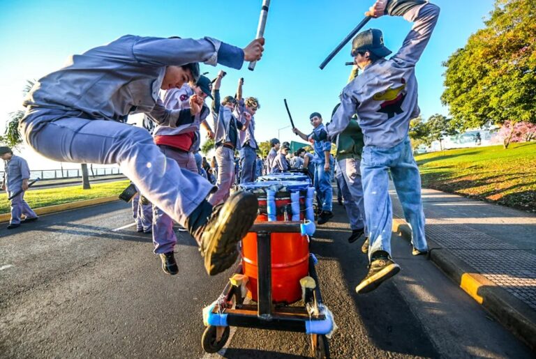 Estudiantina 2025: todo listo para la segunda prueba piloto en la Costanera Estudiantina 2025: todo listo para la segunda prueba piloto en la Costanera imagen-2