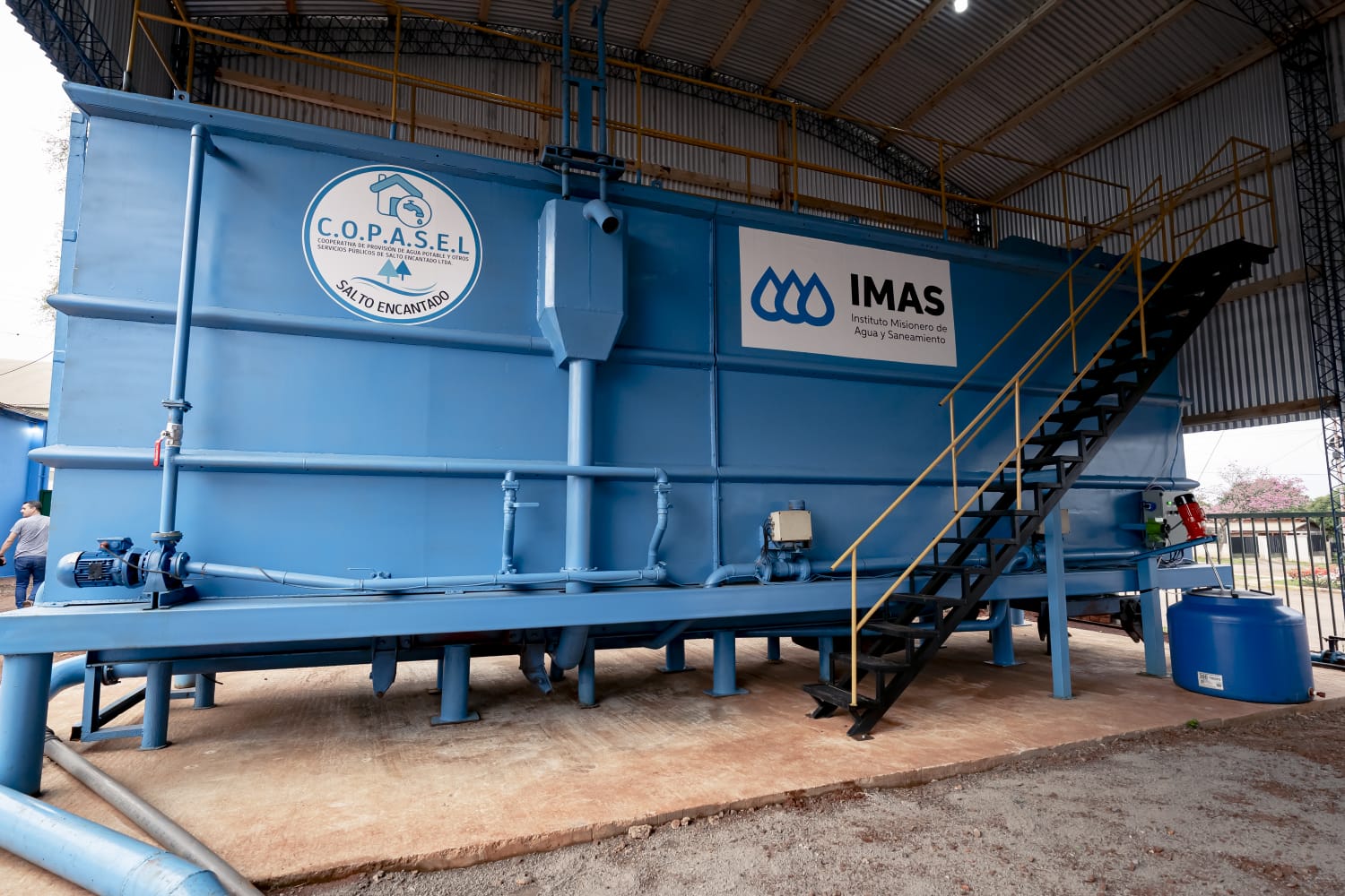 Passalacqua recorrió la nueva planta potabilizadora que mejorará el abastecimiento de agua en Salto Encantado 7 Passalacqua recorrió la nueva planta potabilizadora que mejorará el abastecimiento de agua en Salto Encantado imagen-6