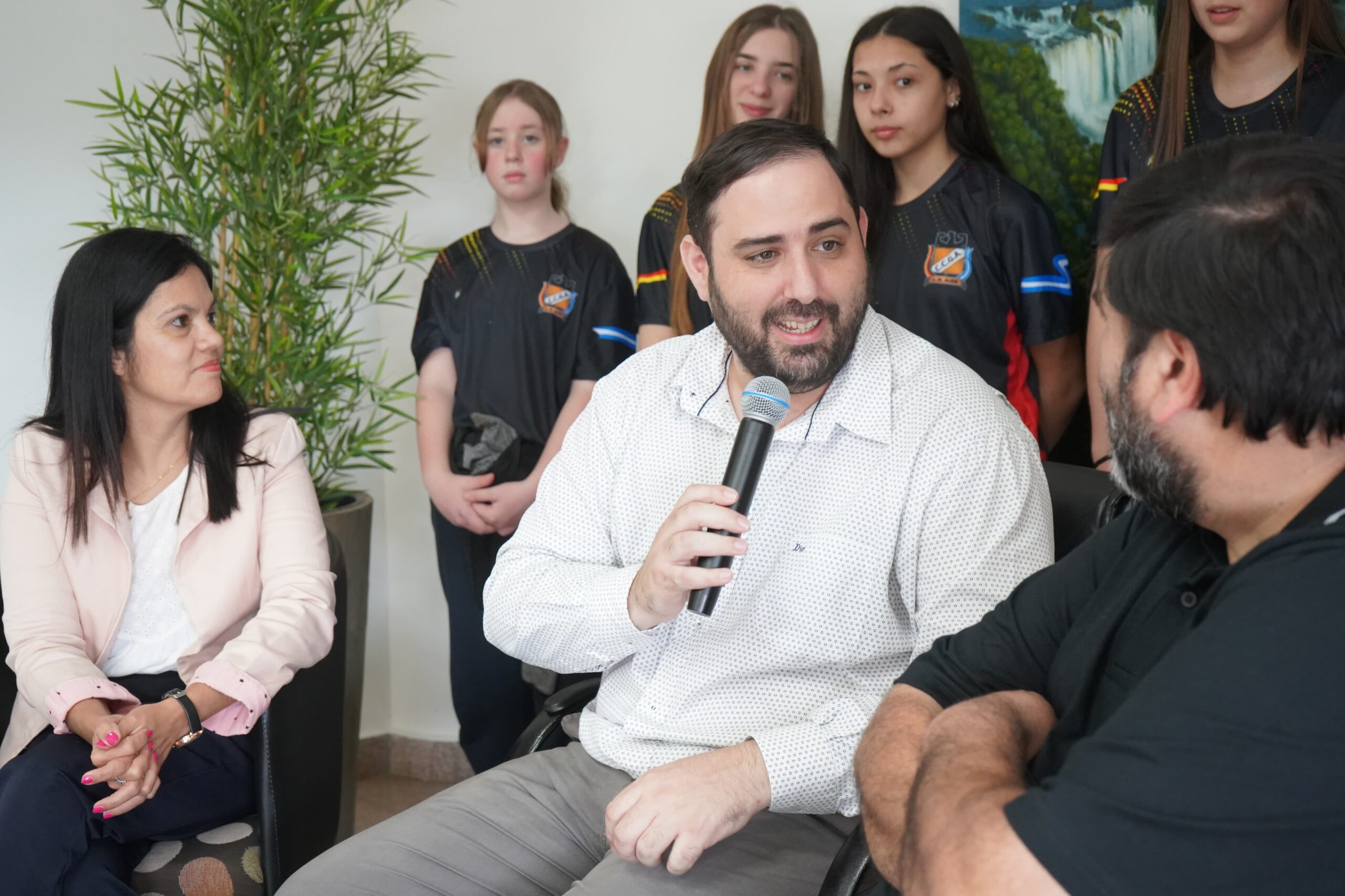 El voley nacional tiene cita en Alem 3 El voley nacional tiene cita en Alem imagen-2
