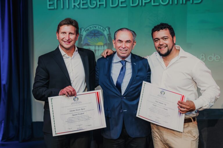 Vigo recibió el diploma de Concejal electo: «La idea es seguir trabajando en la gestión» Vigo recibió el diploma de Concejal electo: "La idea es seguir trabajando en la gestión" imagen-34