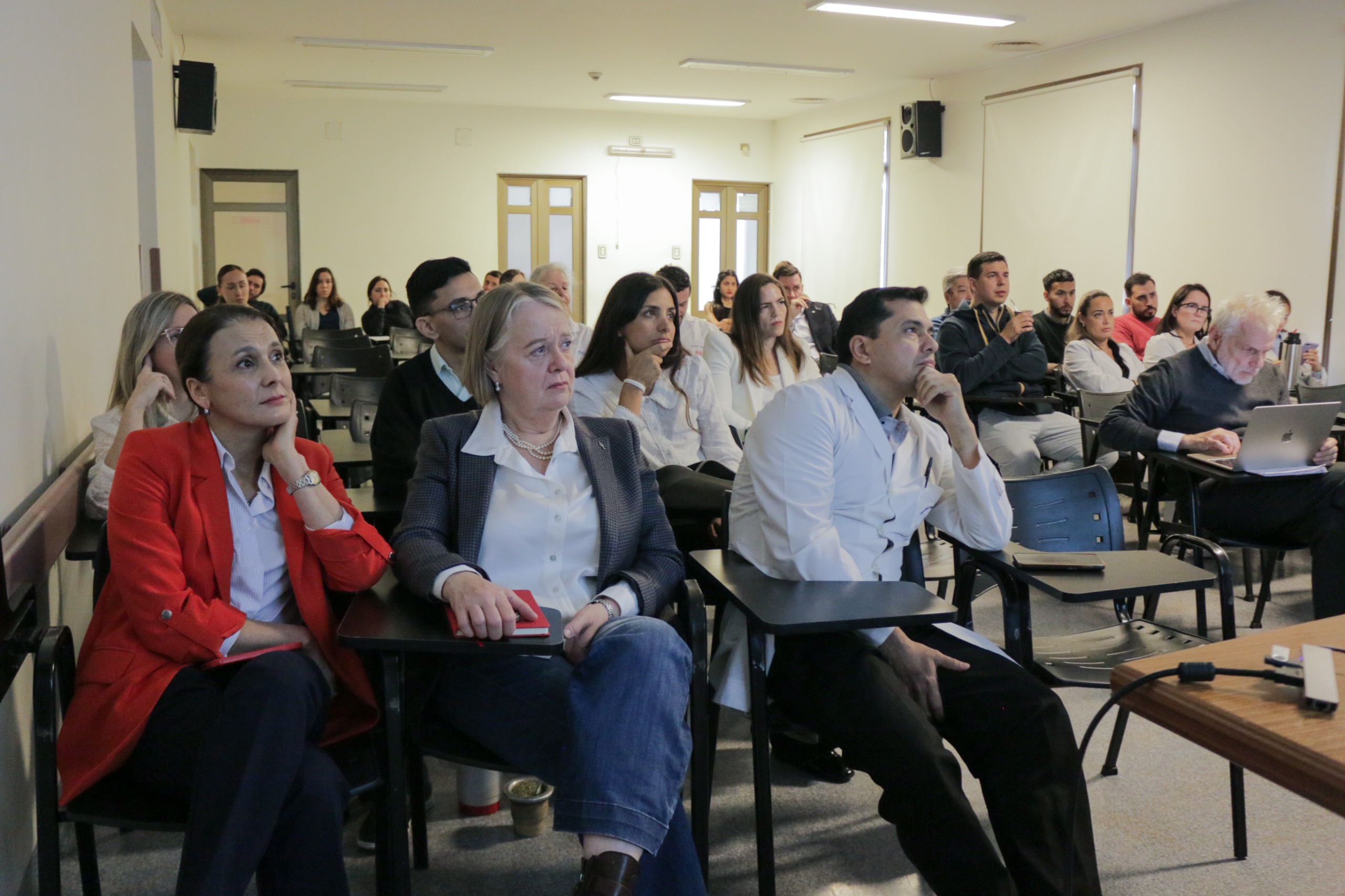 Expertos de Buenos Aires participaron en una jornada conjunta de Hematología e Infectología en el Madariaga imagen-12
