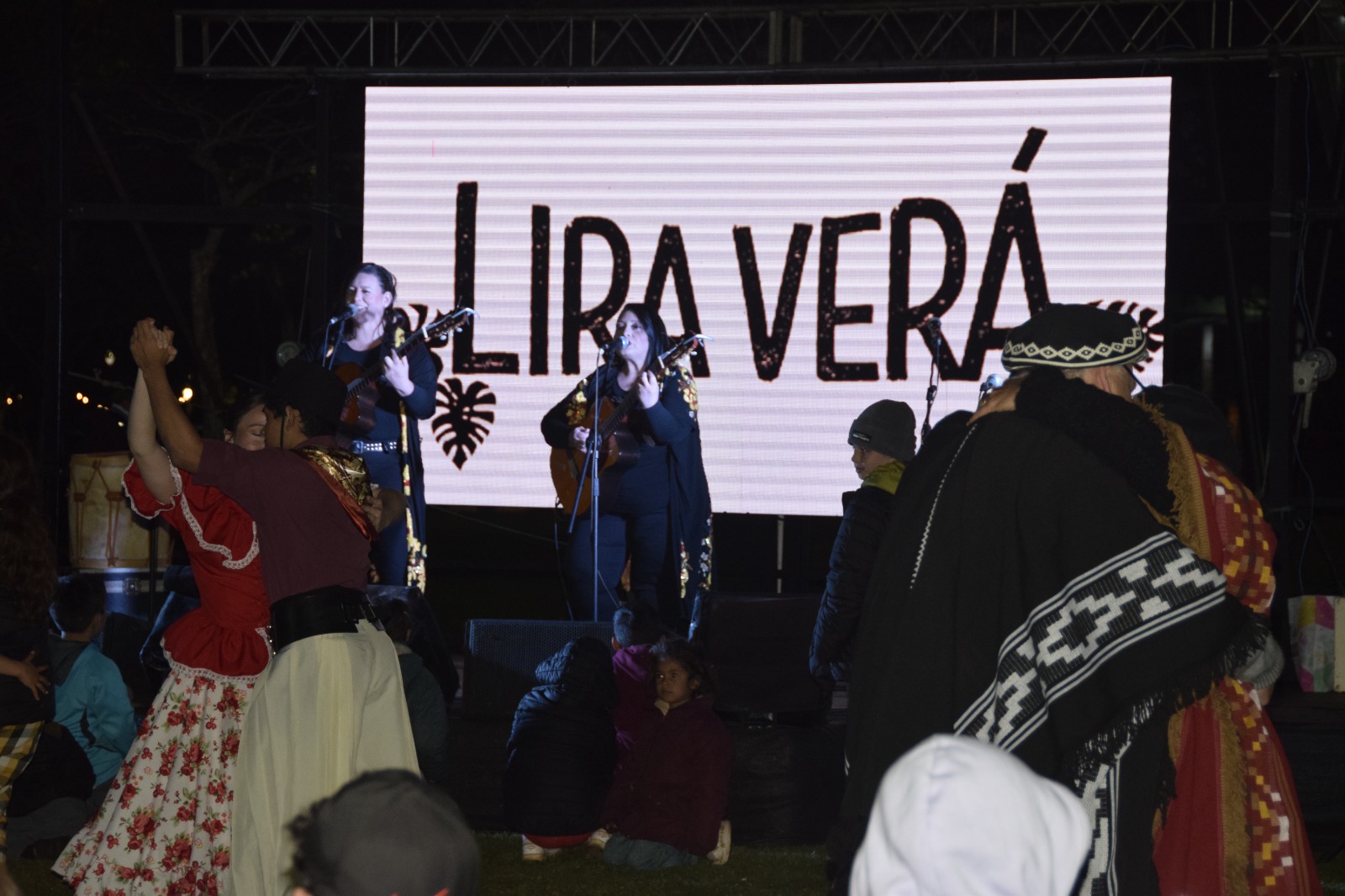 Más de 2.000 personas disfrutaron del festival artístico en el Parque de la Ciudad 13 Más de 2.000 personas disfrutaron del festival artístico en el Parque de la Ciudad imagen-12
