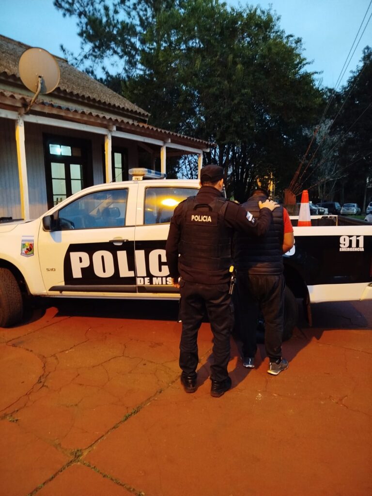 Campo Viera: despistó con su vehículo y fue detenido por conducir alcoholizado Campo Viera: despistó con su vehículo y fue detenido por conducir alcoholizado imagen-28