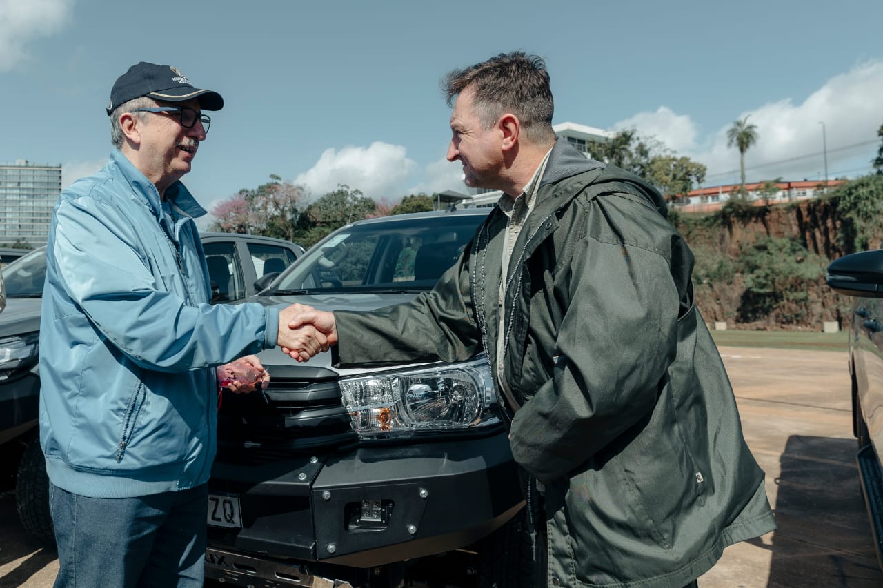 Passalacqua entregó 11 nuevas camionetas a Ecología para reforzar la protección de la Selva Misionera y sus recursos naturales imagen-12
