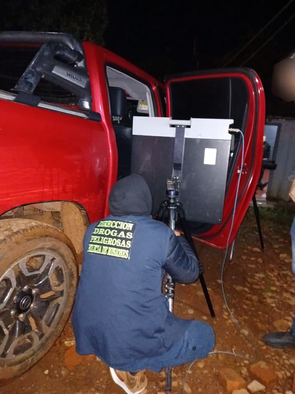 Con un scaneo detectan y secuestran más de 300 kilos de droga en una camioneta robada en Brasil 7 Con un scaneo detectan y secuestran más de 300 kilos de droga en una camioneta robada en Brasil imagen-6