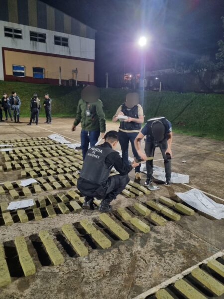 Con un scaneo detectan y secuestran más de 300 kilos de droga en una camioneta robada en Brasil imagen-2