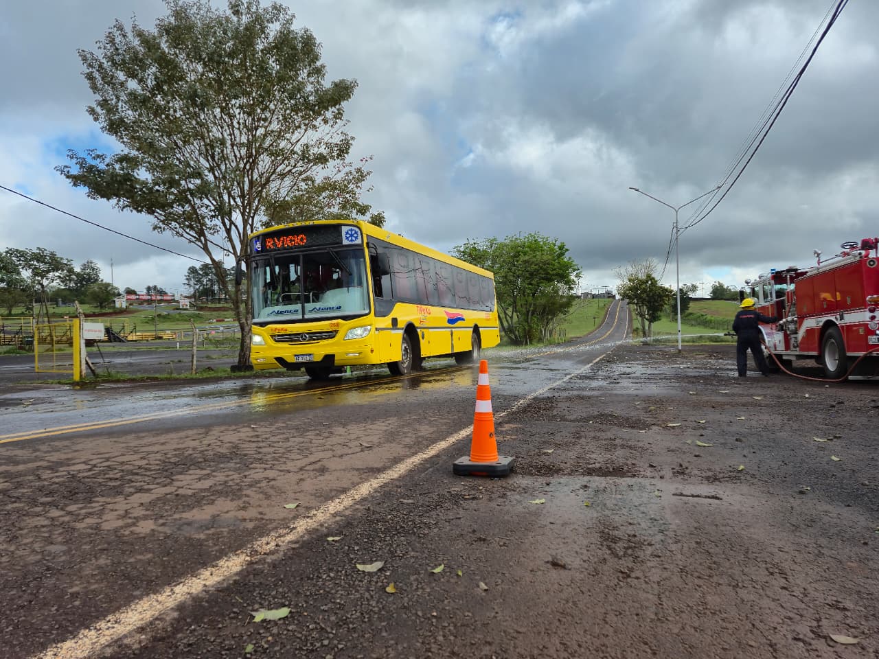 Tipoka capacita a sus conductores en conducción defensiva para mejorar la seguridad vial 7 Tipoka capacita a sus conductores en conducción defensiva para mejorar la seguridad vial imagen-6