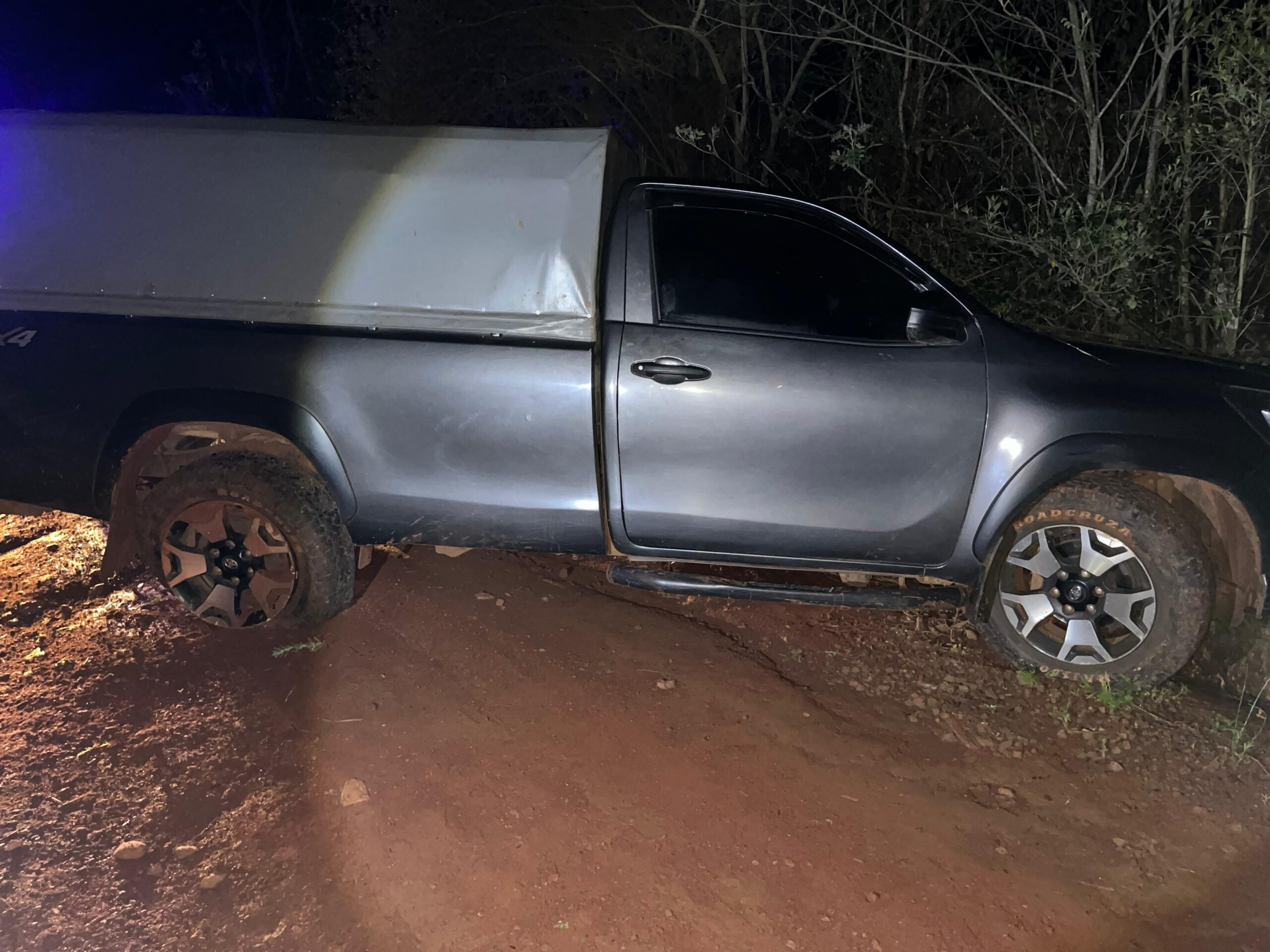 La Policía de Misiones incautó más de 1.200 kilos de marihuana valuados en $4.400 millones imagen-6