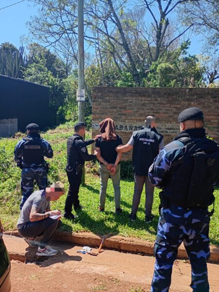 Un Policía evitó que un violento agrediera a su ex pareja en Oberá Un Policía evitó que un violento agrediera a su ex pareja en Oberá imagen-8