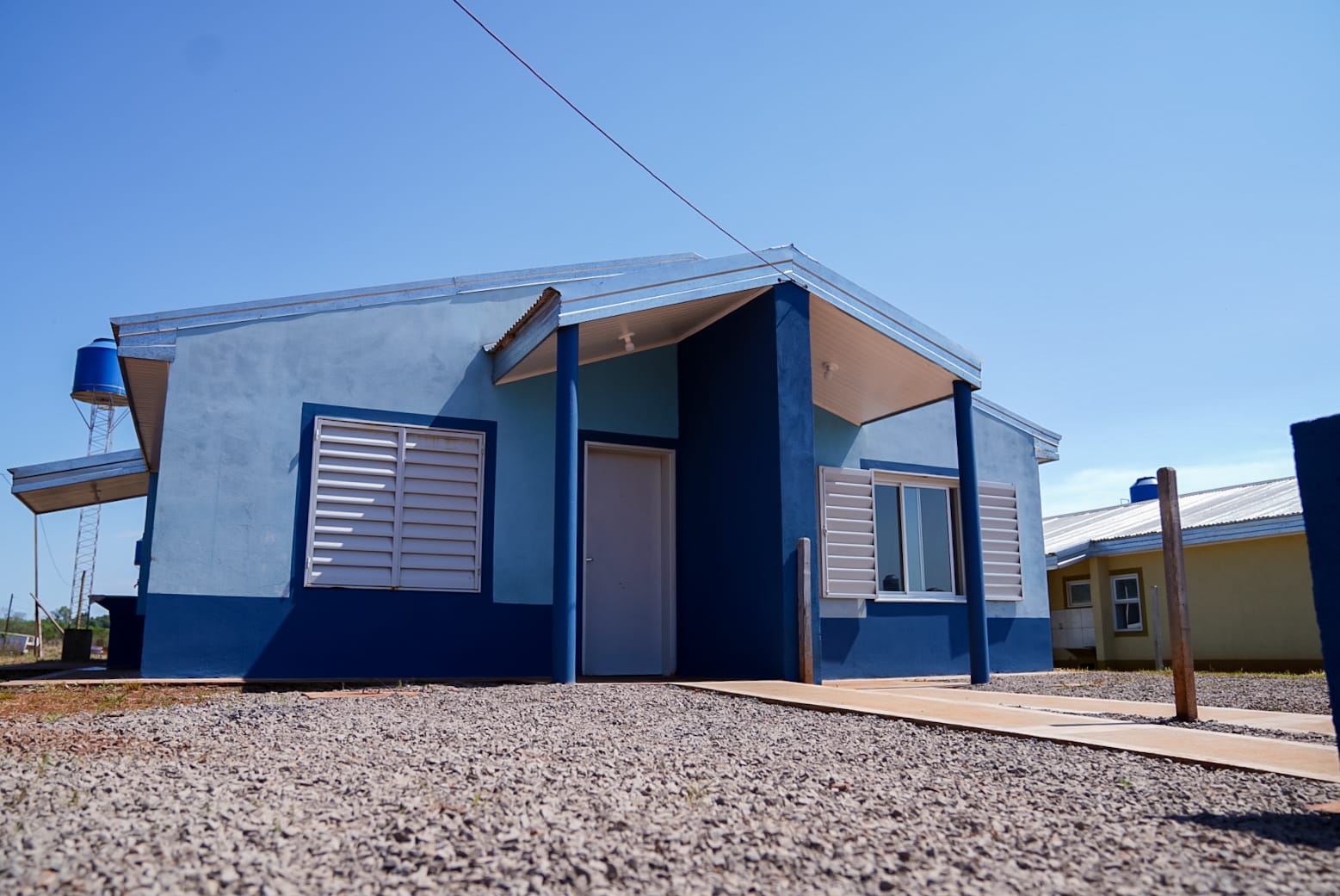 El Gobernador recorrió obras de viviendas y servicios en Oberá, financiadas con recursos provinciales imagen-4