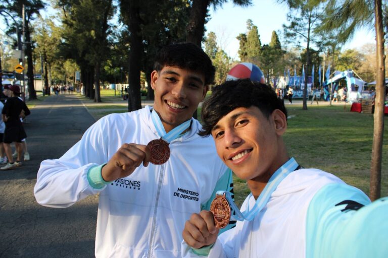 JADAR: desde el voley de playa Misiones sumó su segunda medalla JADAR: desde el voley de playa Misiones sumó su segunda medalla imagen-44