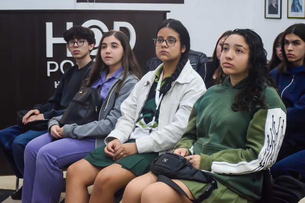 Parlamento Estudiantil Inclusivo: el 26 de septiembre asumirán las bancas de los concejales para debatir proyectos Parlamento Estudiantil Inclusivo: el 26 de septiembre asumirán las bancas de los concejales para debatir proyectos imagen-1