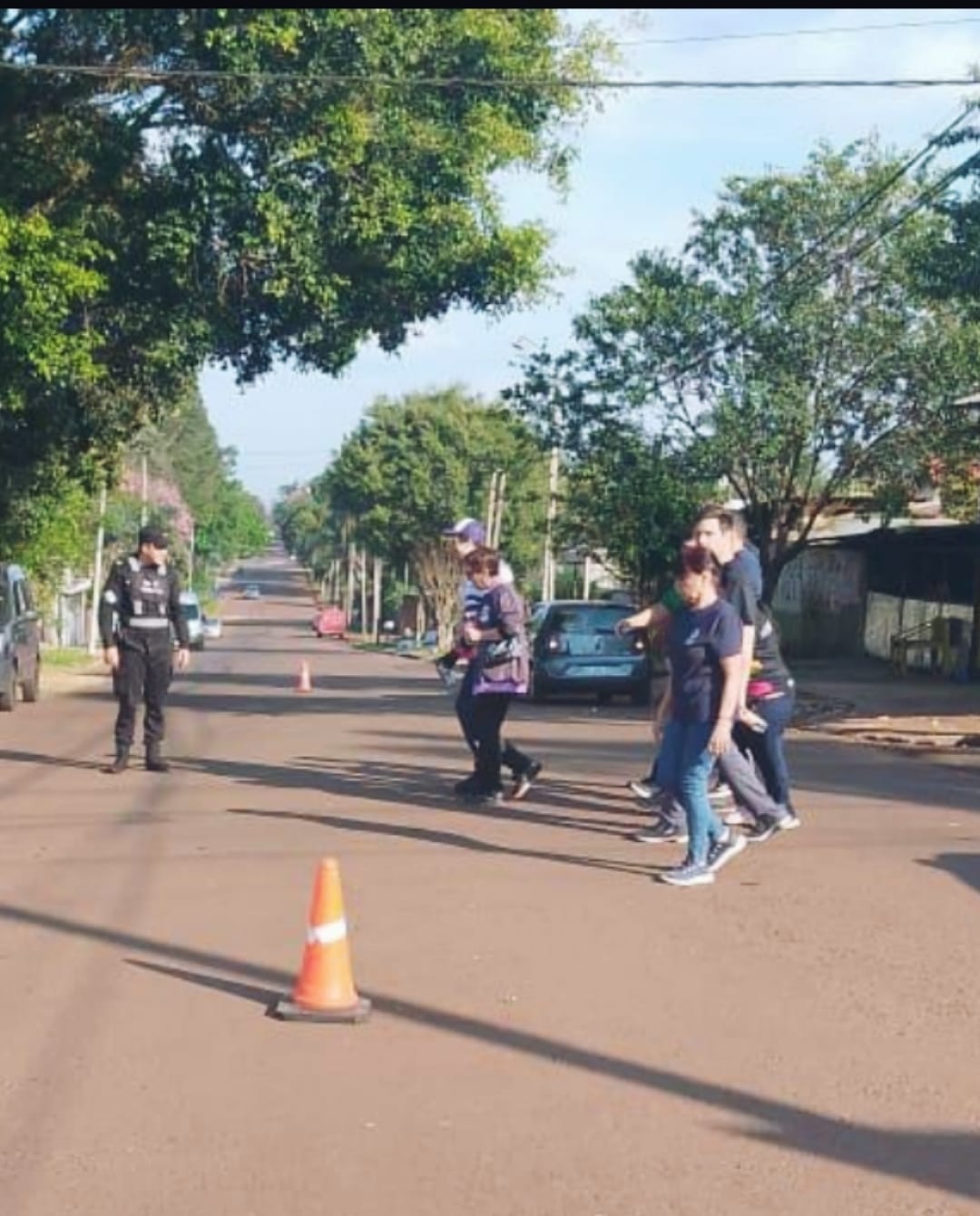 Efectivos policiales de la Unidad Regional II garantizaron la seguridad de la 40° Maratón del Inmigrante imagen-2