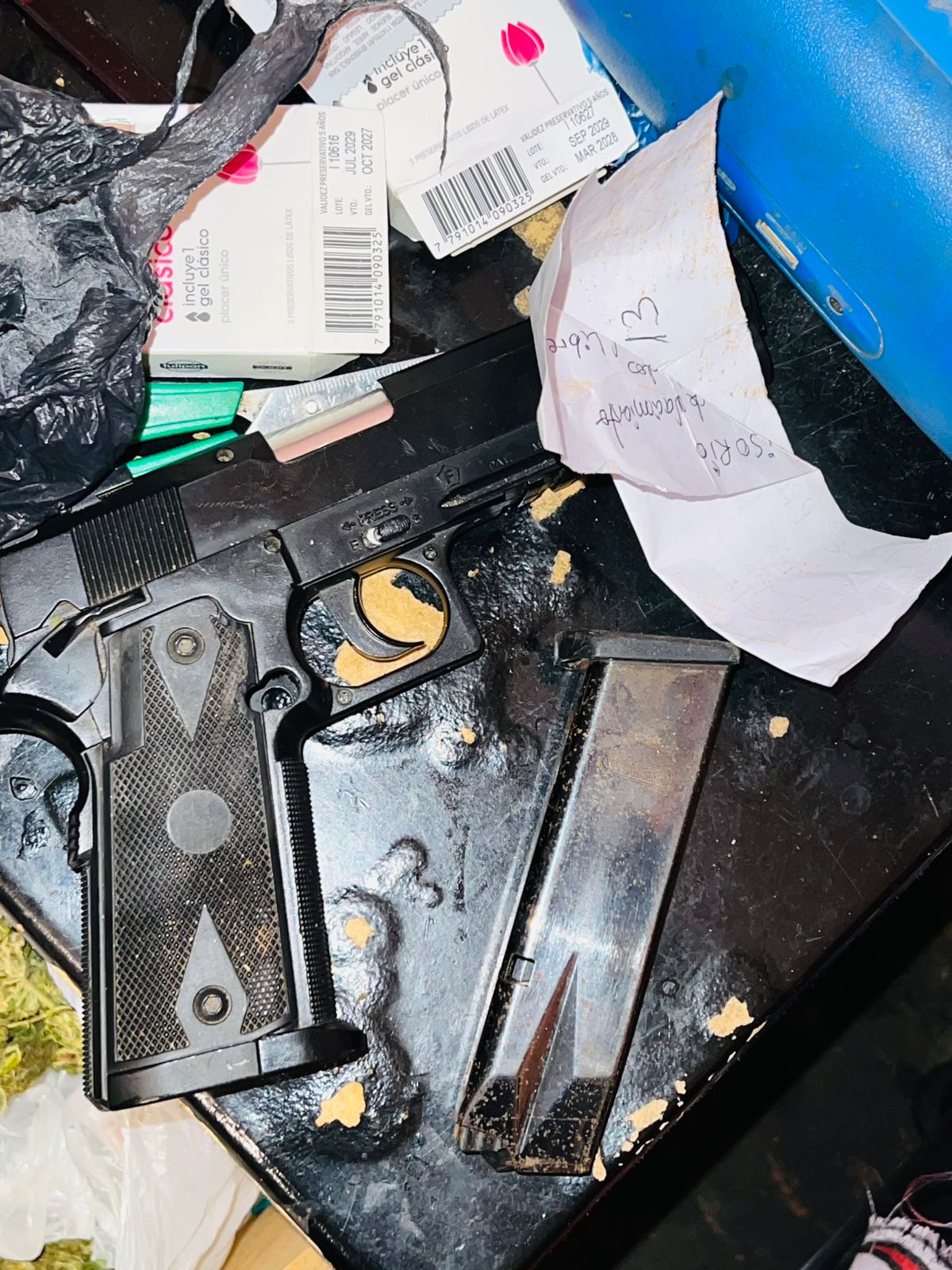 La Policía desarticuló un punto de narcomenudeo en Posadas: secuestraron cocaína, marihuana y un arma en la Chacra 148 3 La Policía desarticuló un punto de narcomenudeo en Posadas: secuestraron cocaína, marihuana y un arma en la Chacra 148 imagen-2