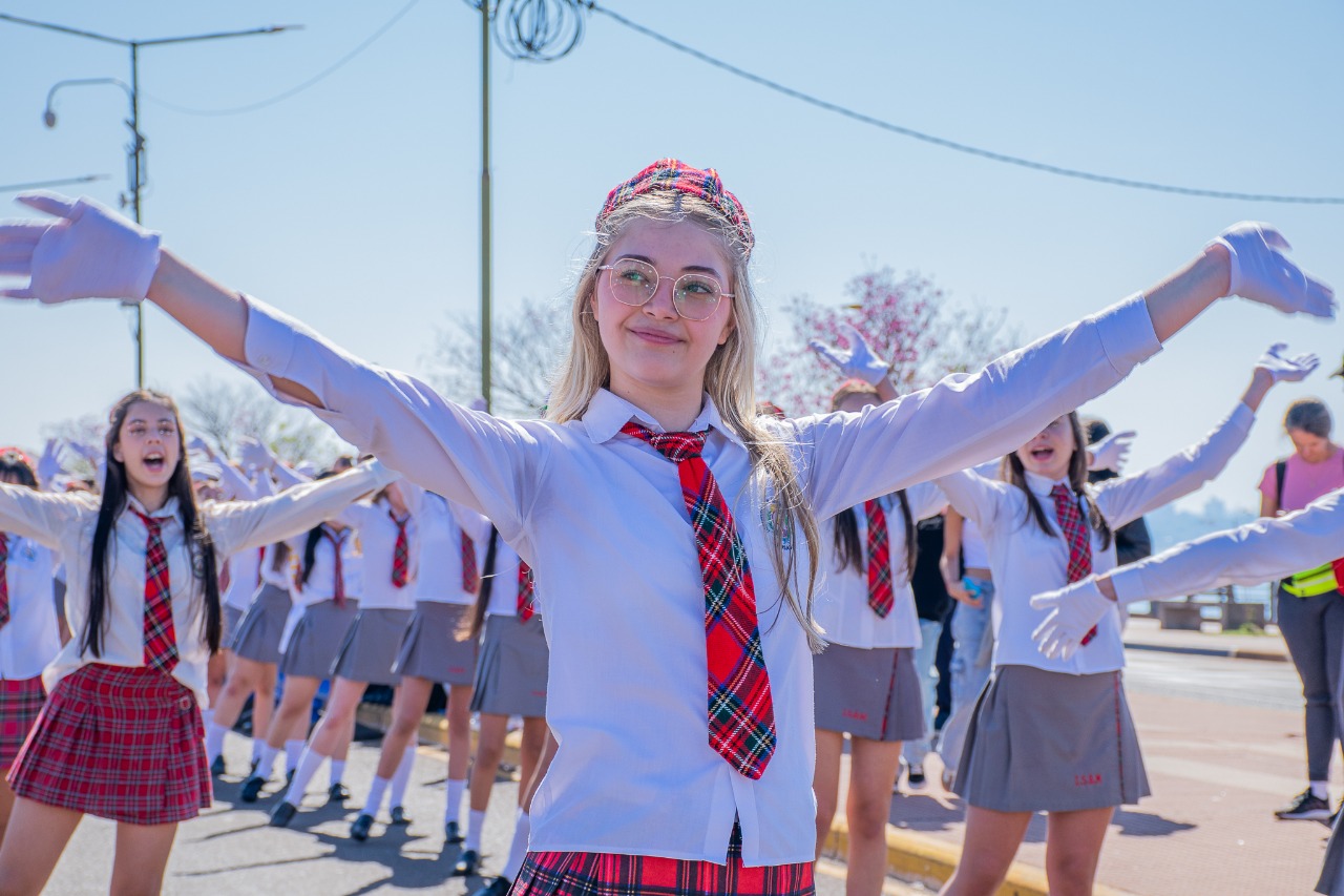 El Ministerio de Educación impulsa acciones para fortalecer la convivencia escolar en el marco de la Estudiantina 3 El Ministerio de Educación impulsa acciones para fortalecer la convivencia escolar en el marco de la Estudiantina imagen-2