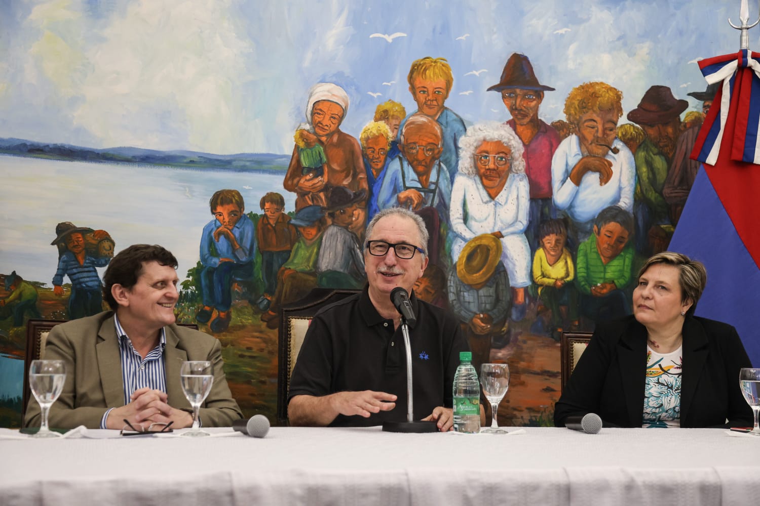 Passalacqua lanzó el programa "Ahora Remedios", con un 15 por ciento de reintegro para compra de medicamentos para jubilados imagen-6