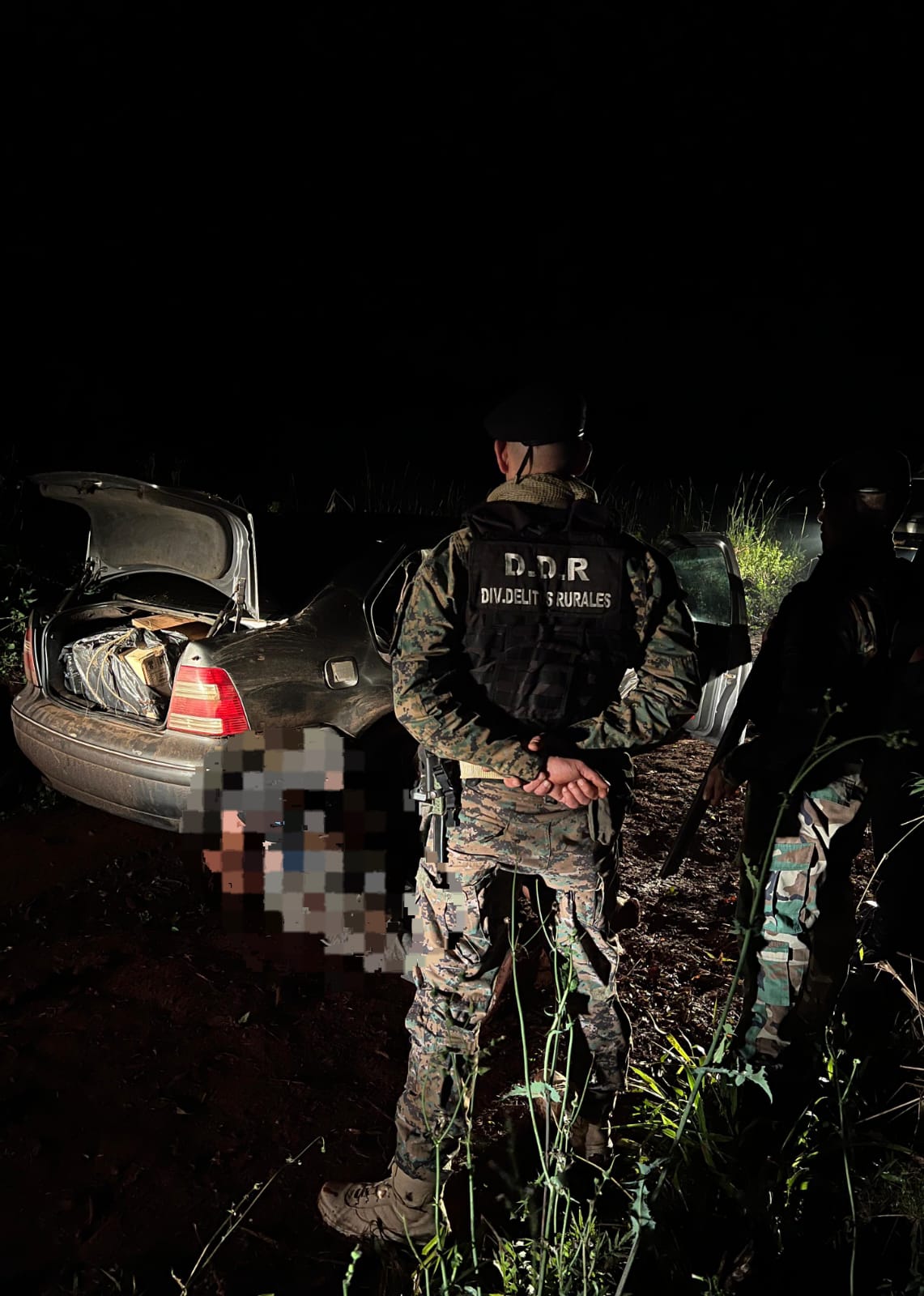 Contrabandistas intentaron fugarse y la Policía los interceptó con cigarrillos por más de $7 millones 5 Contrabandistas intentaron fugarse y la Policía los interceptó con cigarrillos por más de $7 millones imagen-4