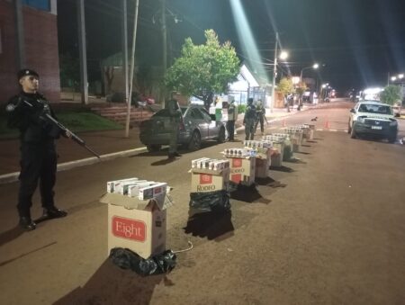 Contrabandistas intentaron fugarse y la Policía los interceptó con cigarrillos por más de $7 millones Contrabandistas intentaron fugarse y la Policía los interceptó con cigarrillos por más de $7 millones imagen-1