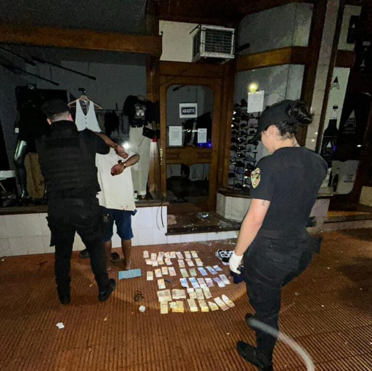 Sistema del 911 frustró dos robos simultáneos en Posadas: un detenido infraganti imagen-50
