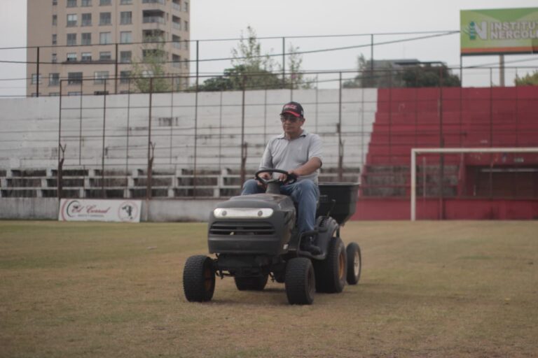 Fútbol: Guaraní trabaja pensando en el Federal Amateur imagen-41