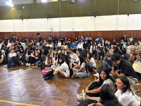 Estudiantina Libre de Violencias: 4.340 estudiantes de Posadas participaron de las charlas de reflexión imagen-1