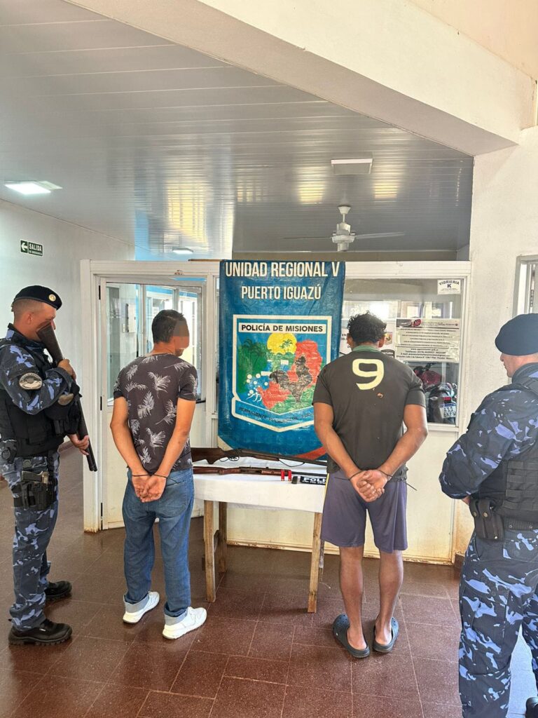 Dos detenidos y armas secuestradas en un allanamiento por usurpación en Puerto Esperanza imagen-22