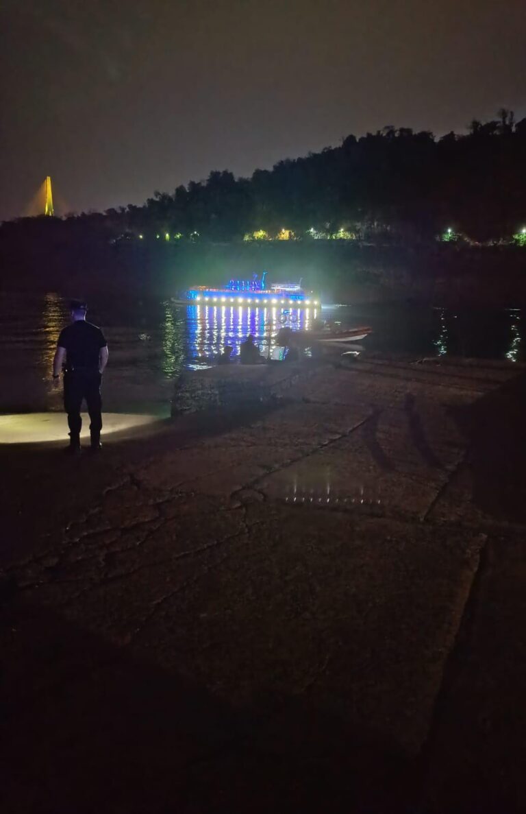 Hallaron el cuerpo del adolescente desaparecido en el río Paraná en Puerto Iguazú imagen-14