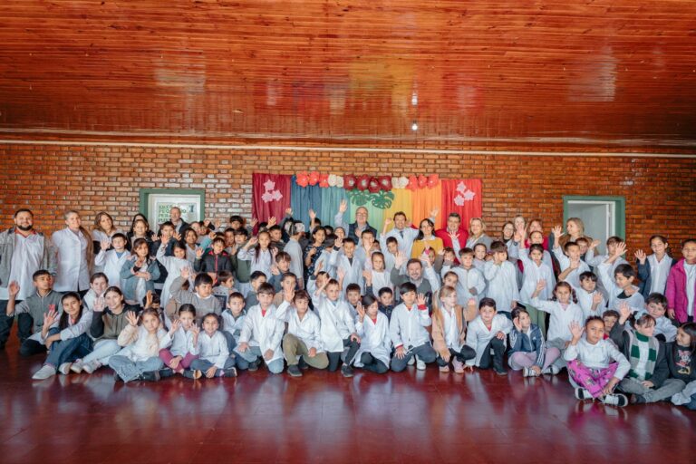 Passalacqua visitó Aristóbulo del Valle y acompañó a la comunidad educativa de la Escuela 172 en su 50 aniversario imagen-37