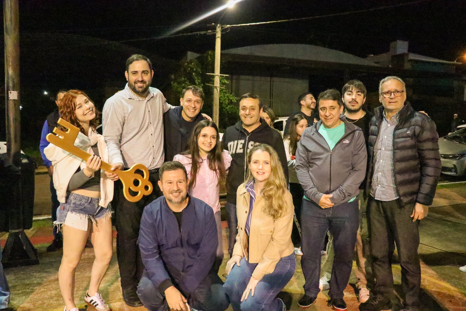 Alem vivió la apertura de la Estudiantina con un colorido desfile de colegios imagen-2
