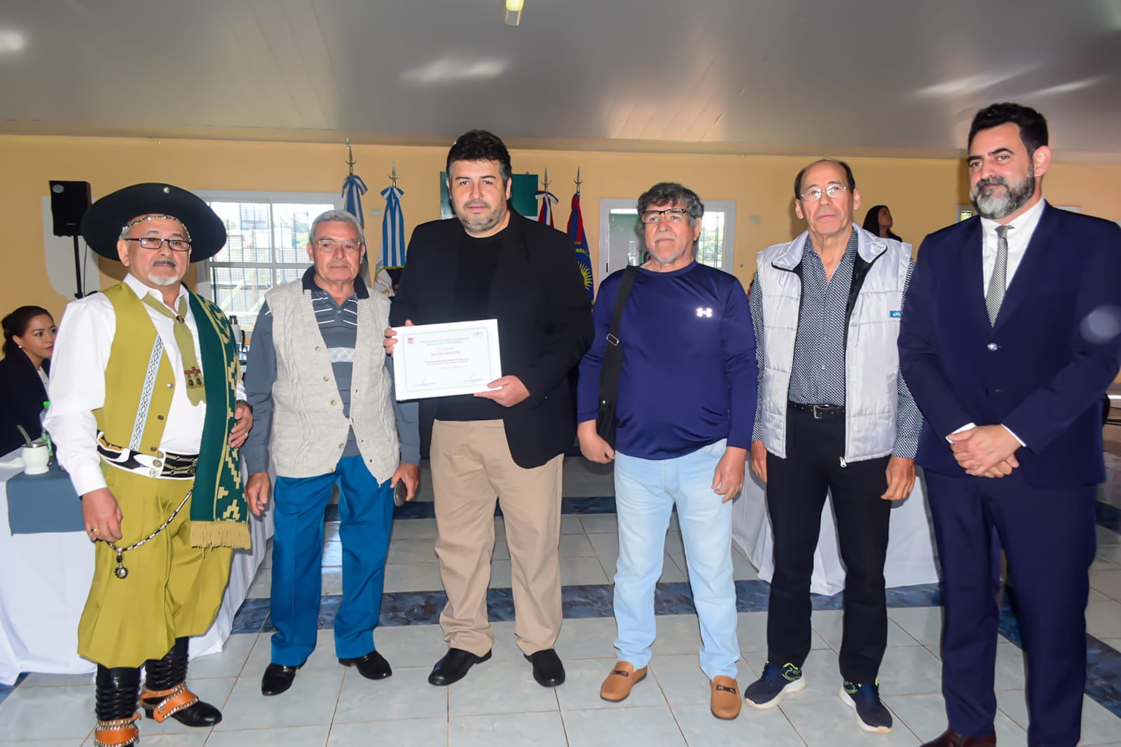 Con gran convocatoria, el Concejo Deliberante posadeño sesionó en el barrio Aeroclub imagen-14