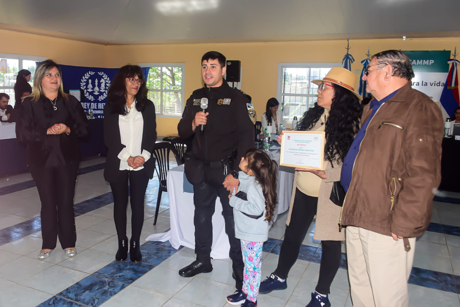 Con gran convocatoria, el Concejo Deliberante posadeño sesionó en el barrio Aeroclub imagen-18