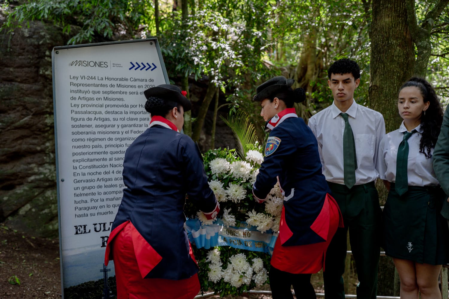 Mes de Artigas en la Cruz de Santa Ana: “Representa la raíz del federalismo que guía a Misiones", dijo el Gobernador imagen-6