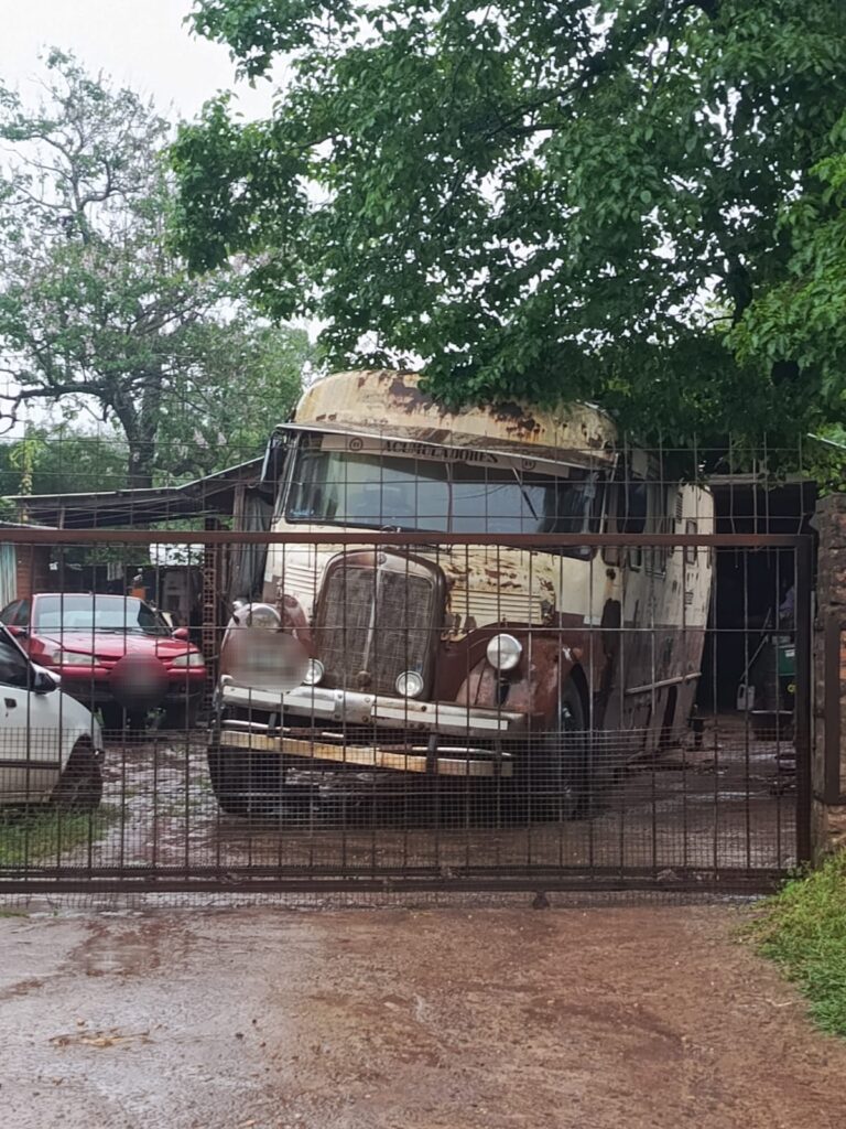 Un hombre resultó lesionado tras quedar atrapado debajo de un colectivo en Candelaria imagen-20