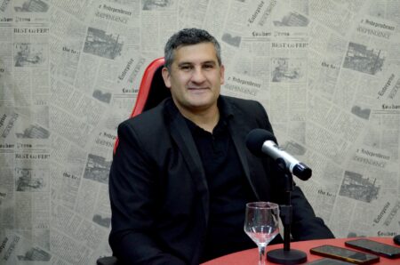 "Hay evidencias internas y externas que nos muestran que la Biblia es un libro confiable", dice teólogo y filósofo cristiano imagen-5