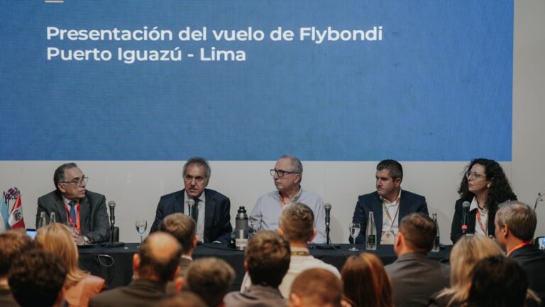 Ante representantes de más de 60 países, Passalacqua presentó en la FIT 2025 el nuevo vuelo directo Lima-Puerto Iguazú imagen-29
