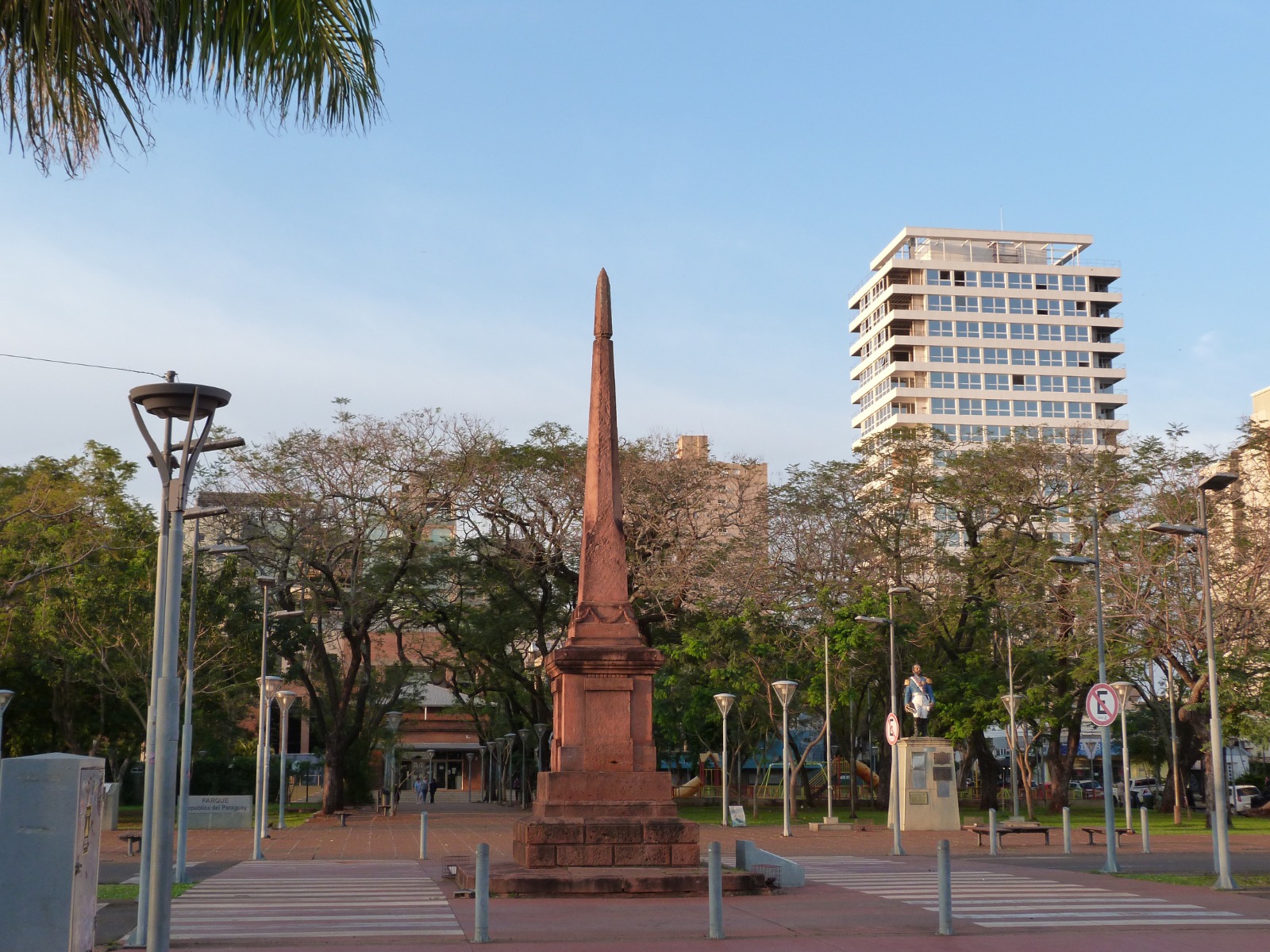 A 99 años del ciclón devastador: un monolito que resguarda la historia de solidaridad entre Posadas y Encarnación imagen-2
