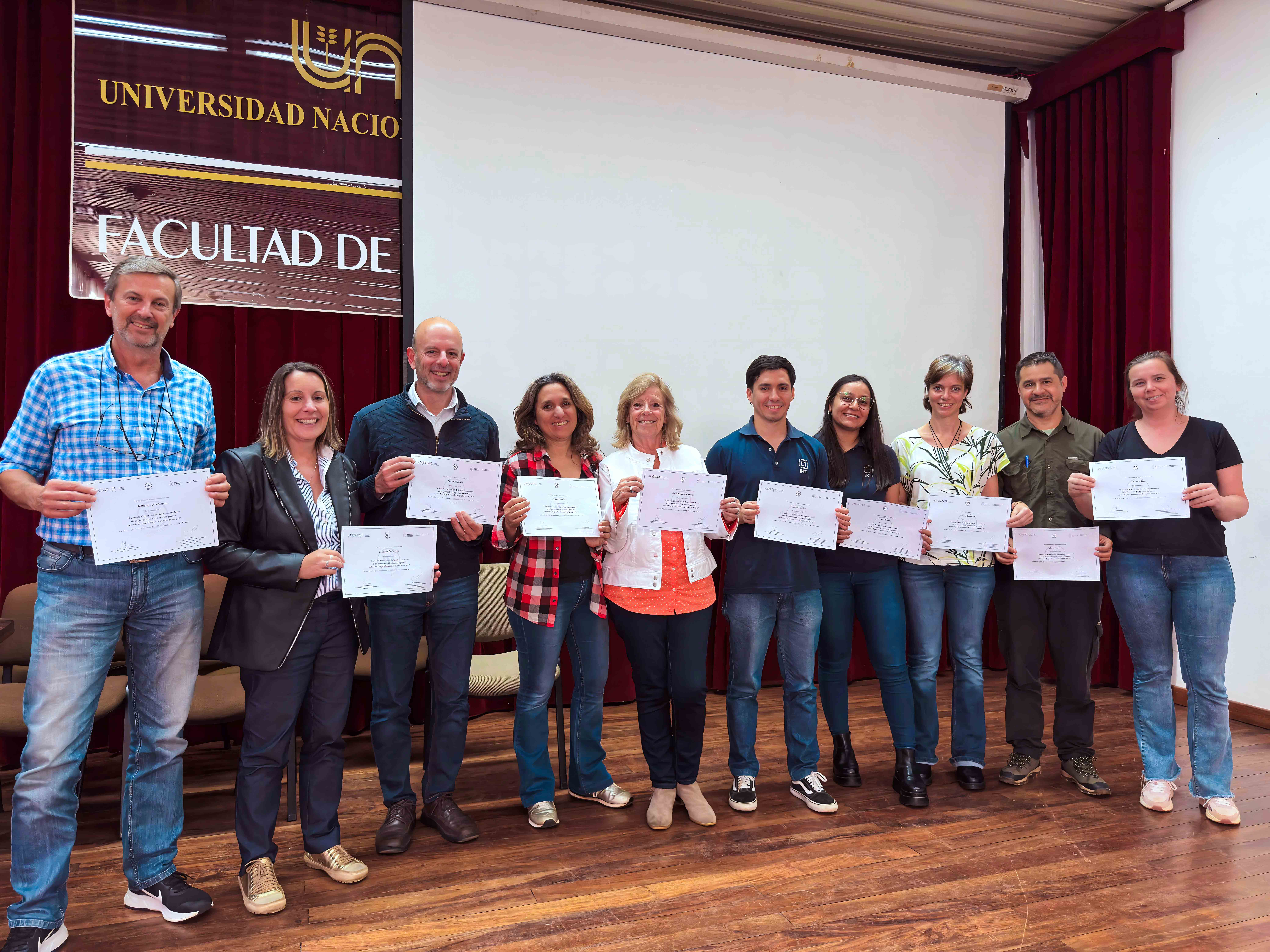 Más de 60 productores y técnicos participaron en Oberá del curso de implementadores de la normativa orgánica argentina 3 Más de 60 productores y técnicos participaron en Oberá del curso de implementadores de la normativa orgánica argentina imagen-2