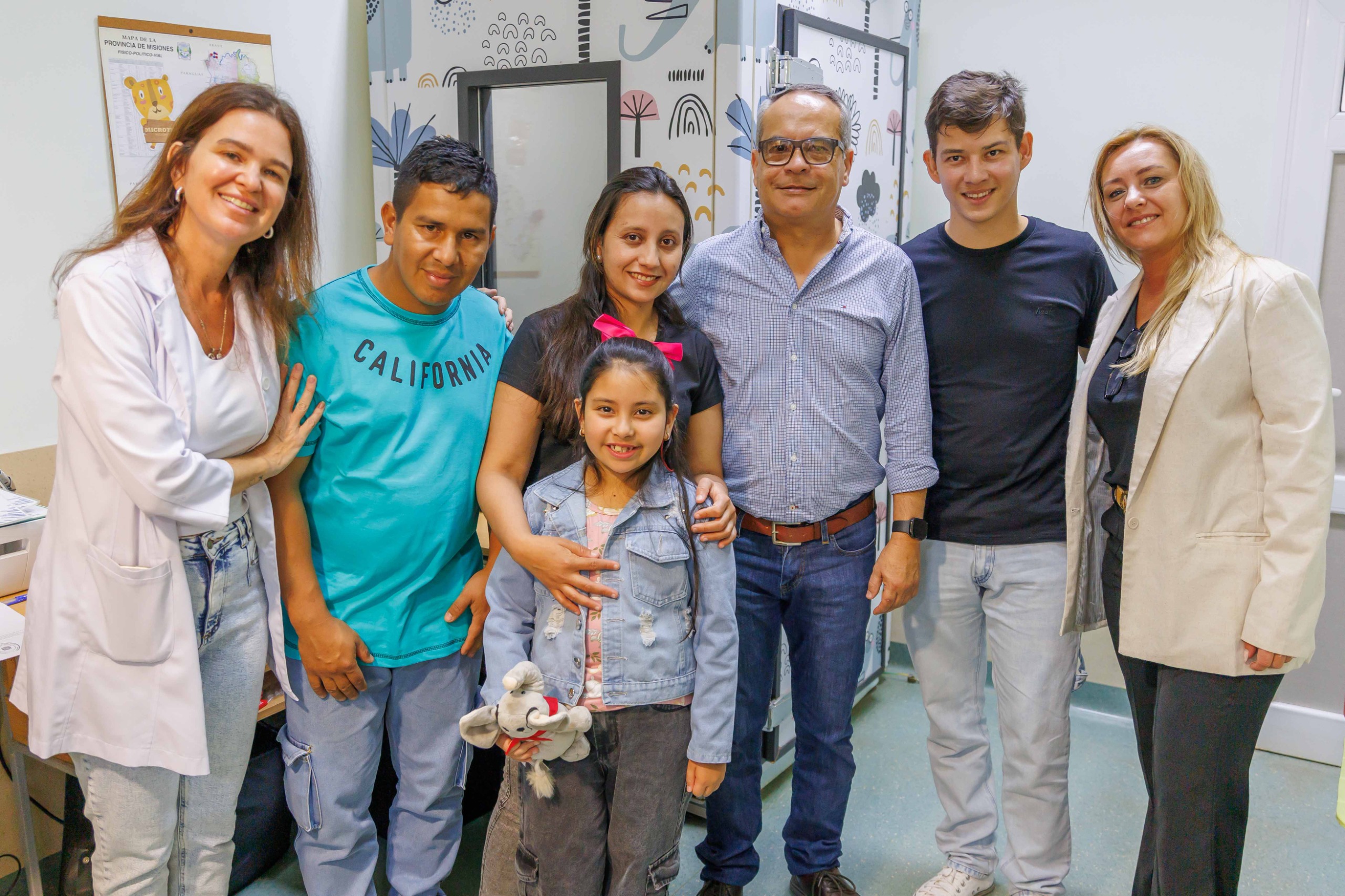 El programa Incluir Salud entregó implantes cocleares bilaterales a una niña con hipoacusia profunda severa en el Hospital Materno Neonatal imagen-4