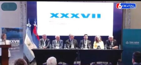 Jornadas Nacionales de los Ministerios Públicos en Puerto Iguazú : "Necesitamos estos espacios para formarnos y tener una mirada crítica y responsable", destacó el Procurador General de la Provincia imagen-7