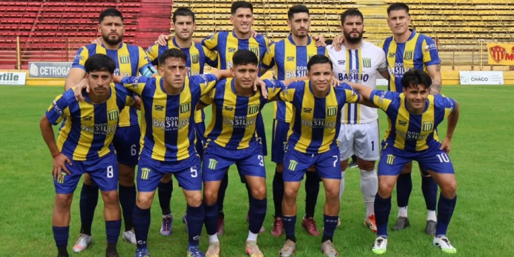Fútbol: Mitre ganó y se clasificó 3 Fútbol: Mitre ganó y se clasificó imagen-2