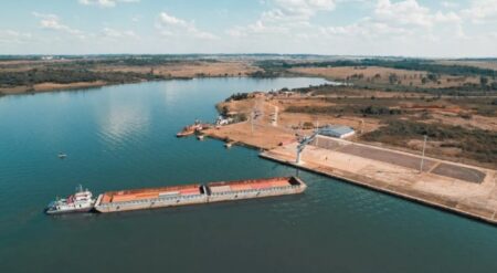 El Puerto de Posadas inició su séptima operación del año con 120 contenedores y nuevos operadores El Puerto de Posadas inició su séptima operación del año con 120 contenedores y nuevos operadores imagen-5