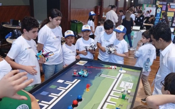 Posadas vive la gran final nacional de la World Robot Olympiad imagen-4