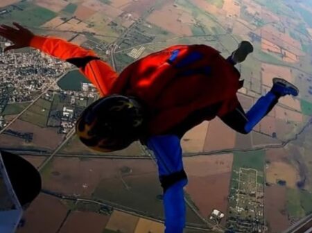 Una misionera que vivía en Mar del Plata murió durante un salto en paracaídas en Miramar: el equipo no se abrió imagen-5