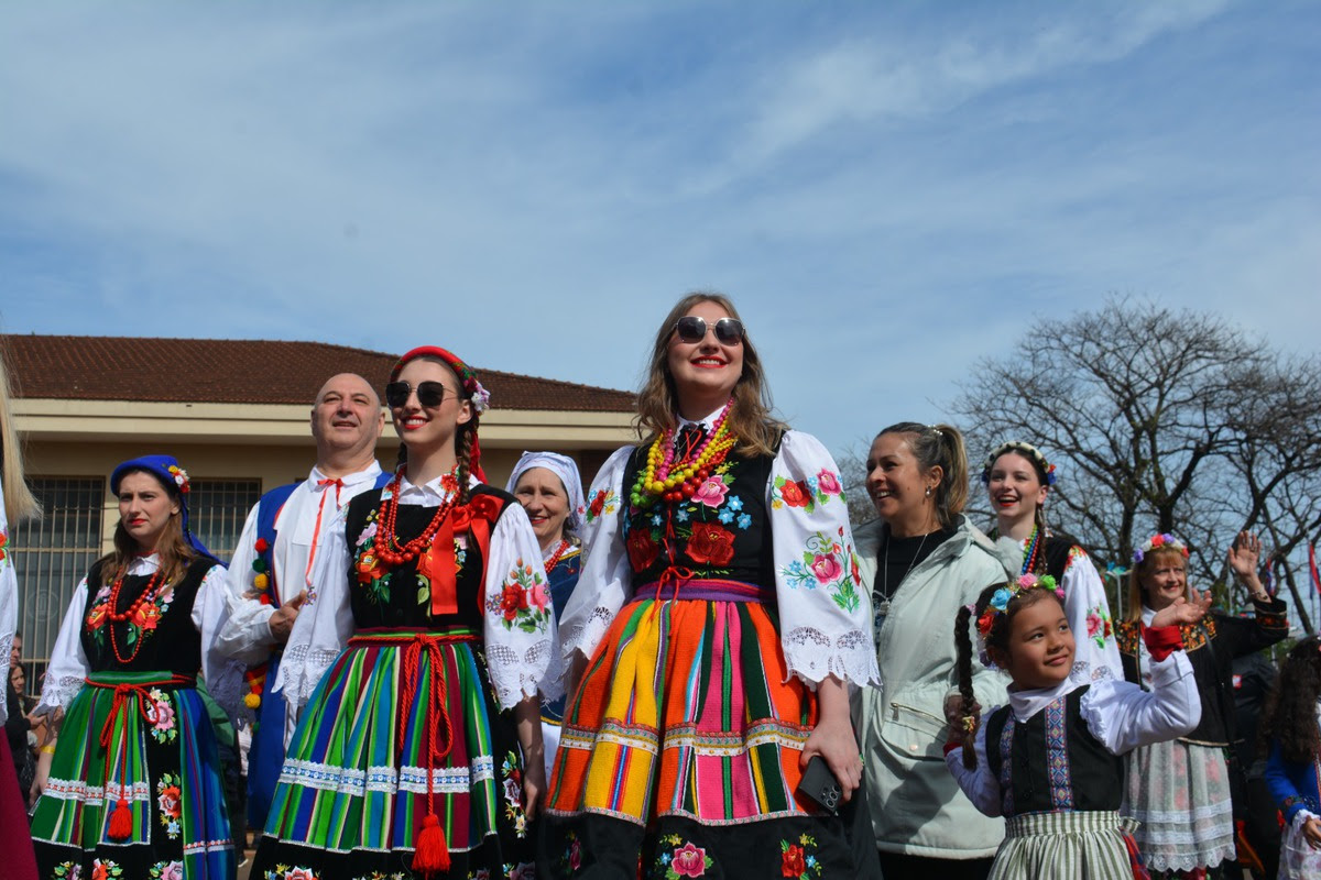 Fiesta del Inmigrante: desfile de Colectividades le puso colorido a la cuarta jornada 7 Fiesta del Inmigrante: desfile de Colectividades le puso colorido a la cuarta jornada imagen-6