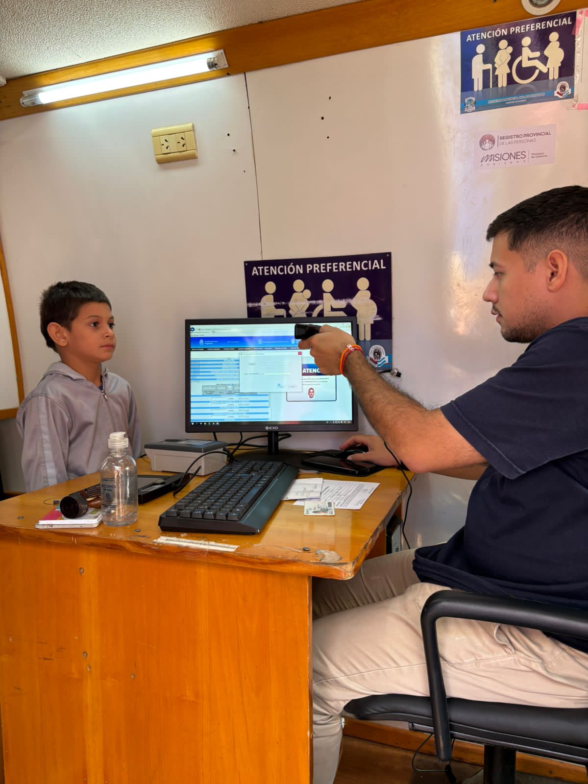 Operativo del P.A.S. en Villa Cabello ofreció atención oftalmológica, odontológica, nutricional y social para mejorar la calidad de vida de los vecinos imagen-6