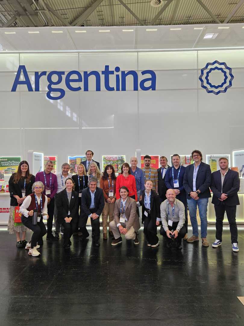 El INYM y 13 empresas y cooperativas buscan sumar consumidores y consolidar el mercado de la Yerba Mate Argentina en la feria de Alemania 3 El INYM y 13 empresas y cooperativas buscan sumar consumidores y consolidar el mercado de la Yerba Mate Argentina en la feria de Alemania imagen-2