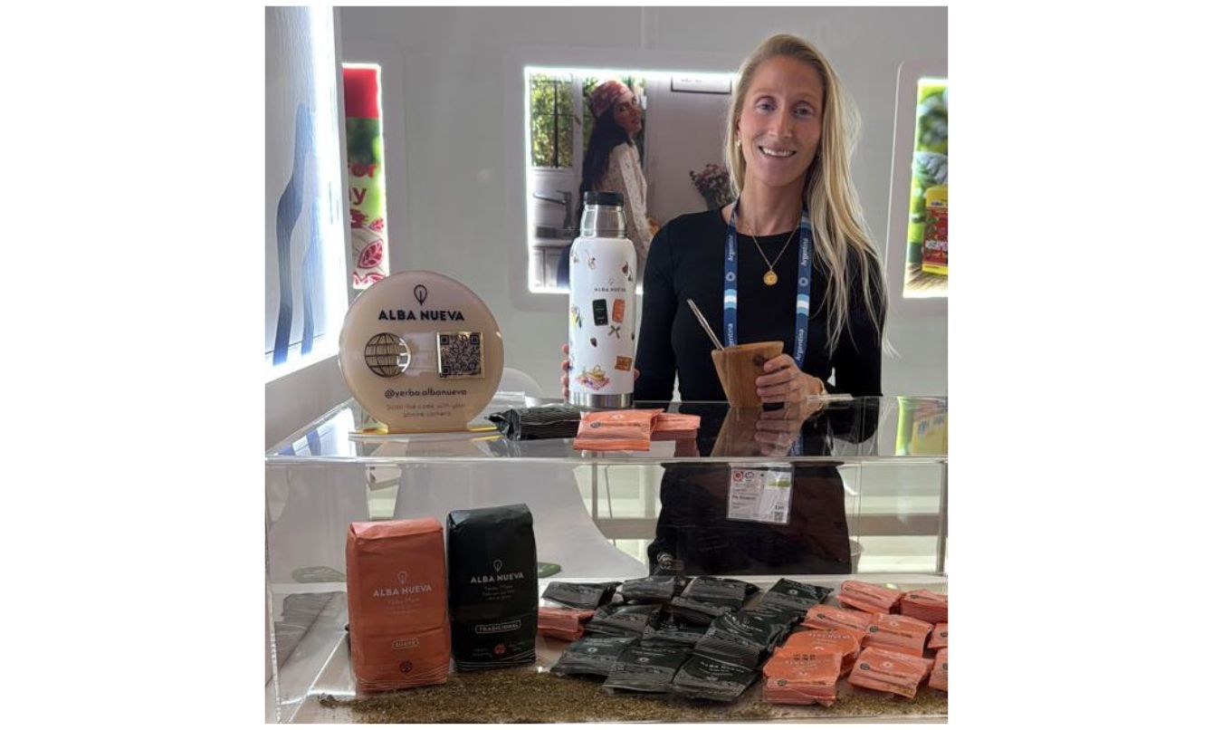 El INYM y 13 empresas y cooperativas buscan sumar consumidores y consolidar el mercado de la Yerba Mate Argentina en la feria de Alemania 5 El INYM y 13 empresas y cooperativas buscan sumar consumidores y consolidar el mercado de la Yerba Mate Argentina en la feria de Alemania imagen-4